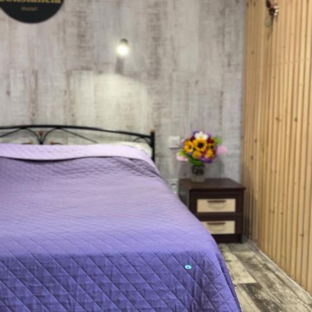 Constancia Hotel Kamianets-Podilskyi Luaran gambar