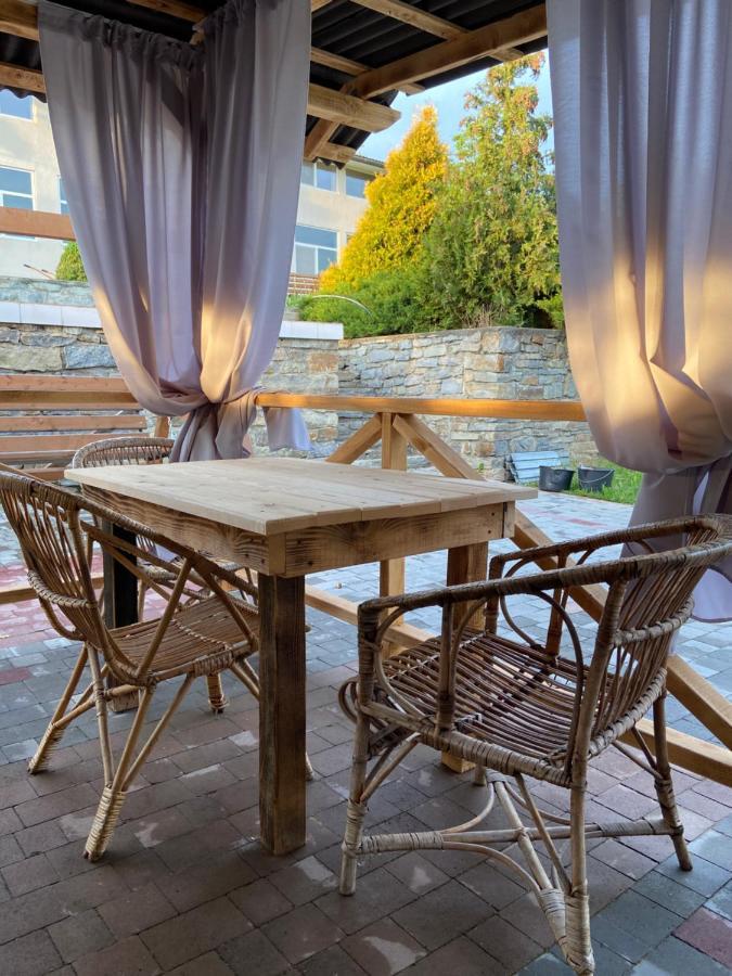 Constancia Hotel Kamianets-Podilskyi Luaran gambar