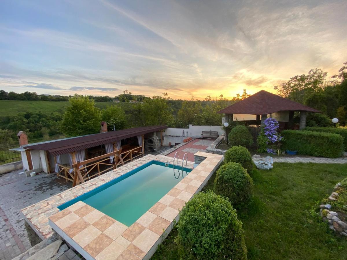 Constancia Hotel Kamianets-Podilskyi Luaran gambar