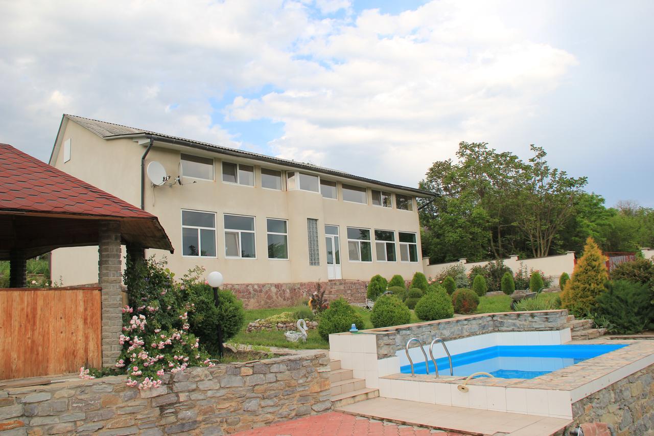 Constancia Hotel Kamianets-Podilskyi Luaran gambar